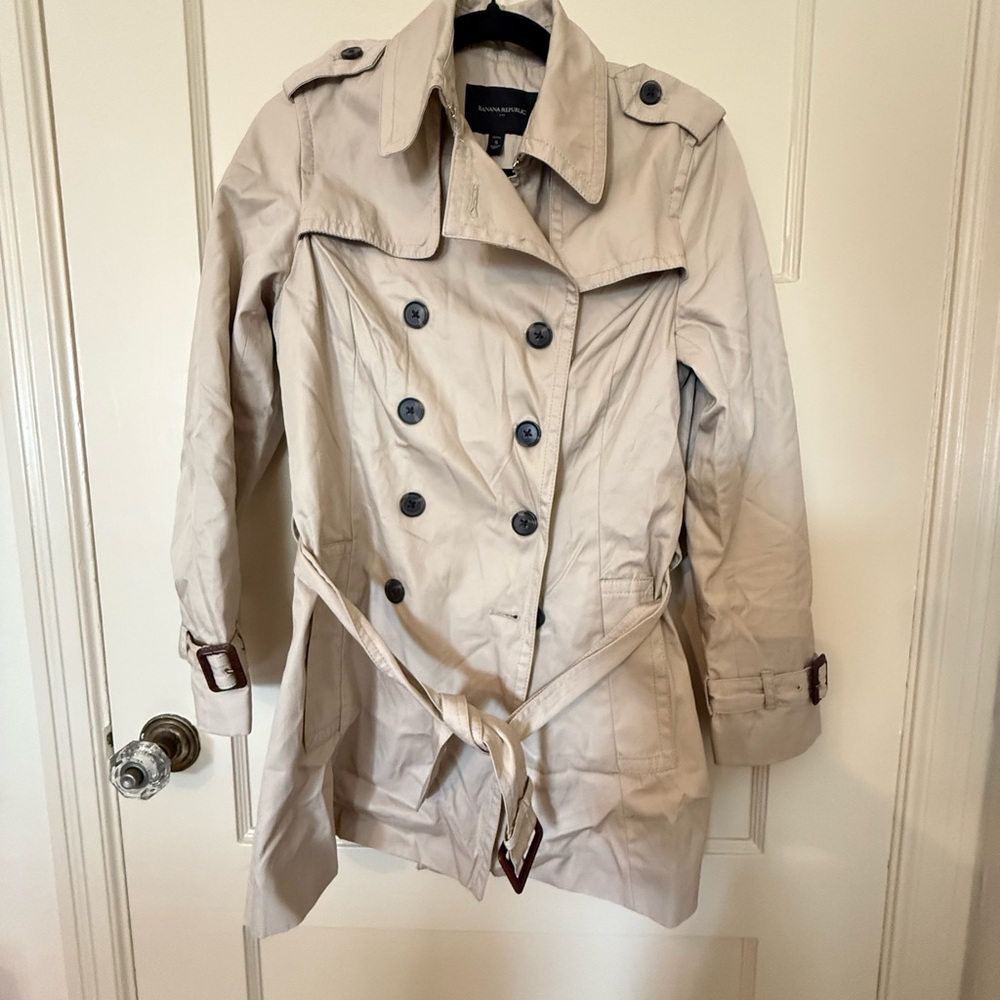 Banana Republic Light Tan Trench Coat